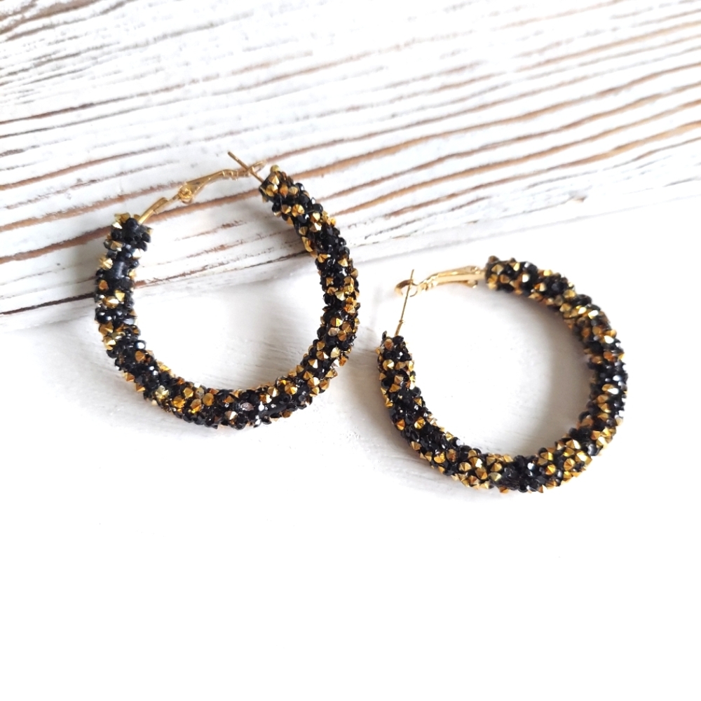 🎁Free w/ Purchase🎁 Glimmer & Glam Hoops - Black & Gold